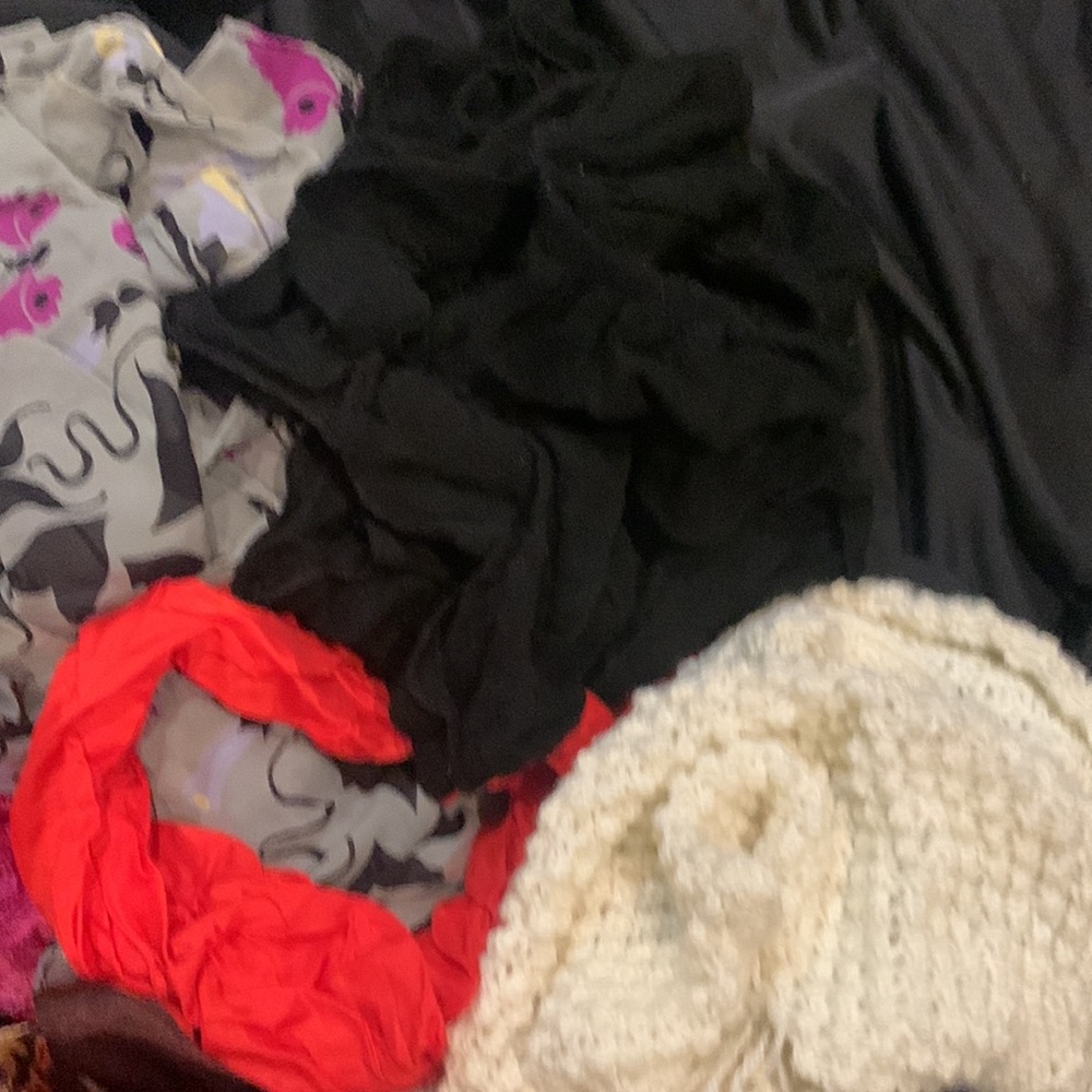 Vintage scarfs (9) - Picture 6 of 9